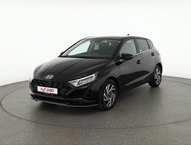 Schwarz Neu 2025 Hyundai i20 Limousine | 21.890 € (Guter Preis) - Bild 1/4