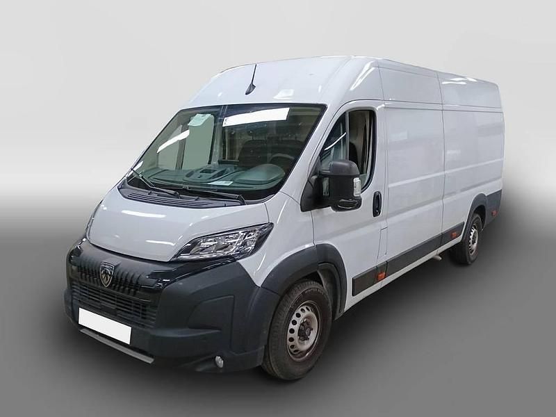 Gebraucht Peugeot Boxer 140 PS (102 kW) 2024 Weiß Van