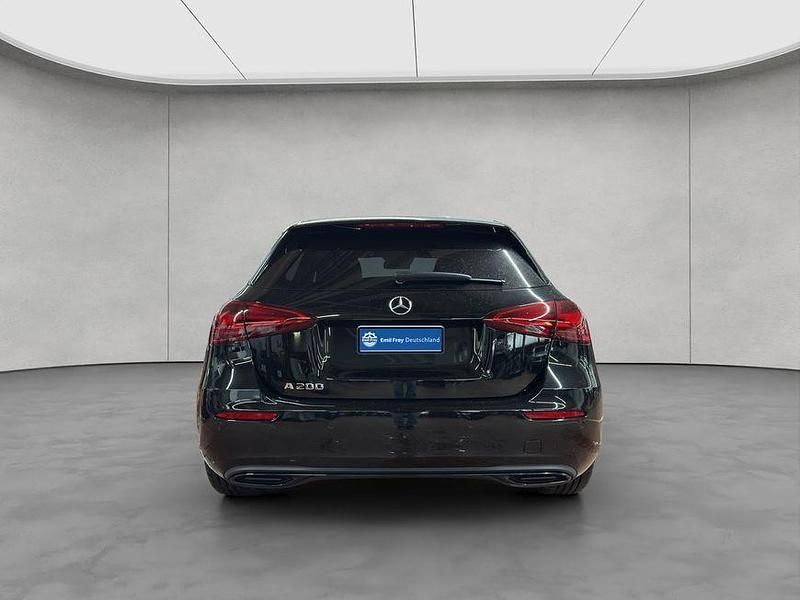 Gebraucht Mercedes A200 Advanced 163 PS (119 kW) 2026 Kosmosschwarz metallic Limousine