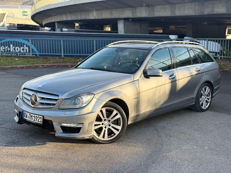 Grau Gebraucht 2011 Mercedes C300 Kombi | 3.990 € (Superpreis) - Bild 1/4