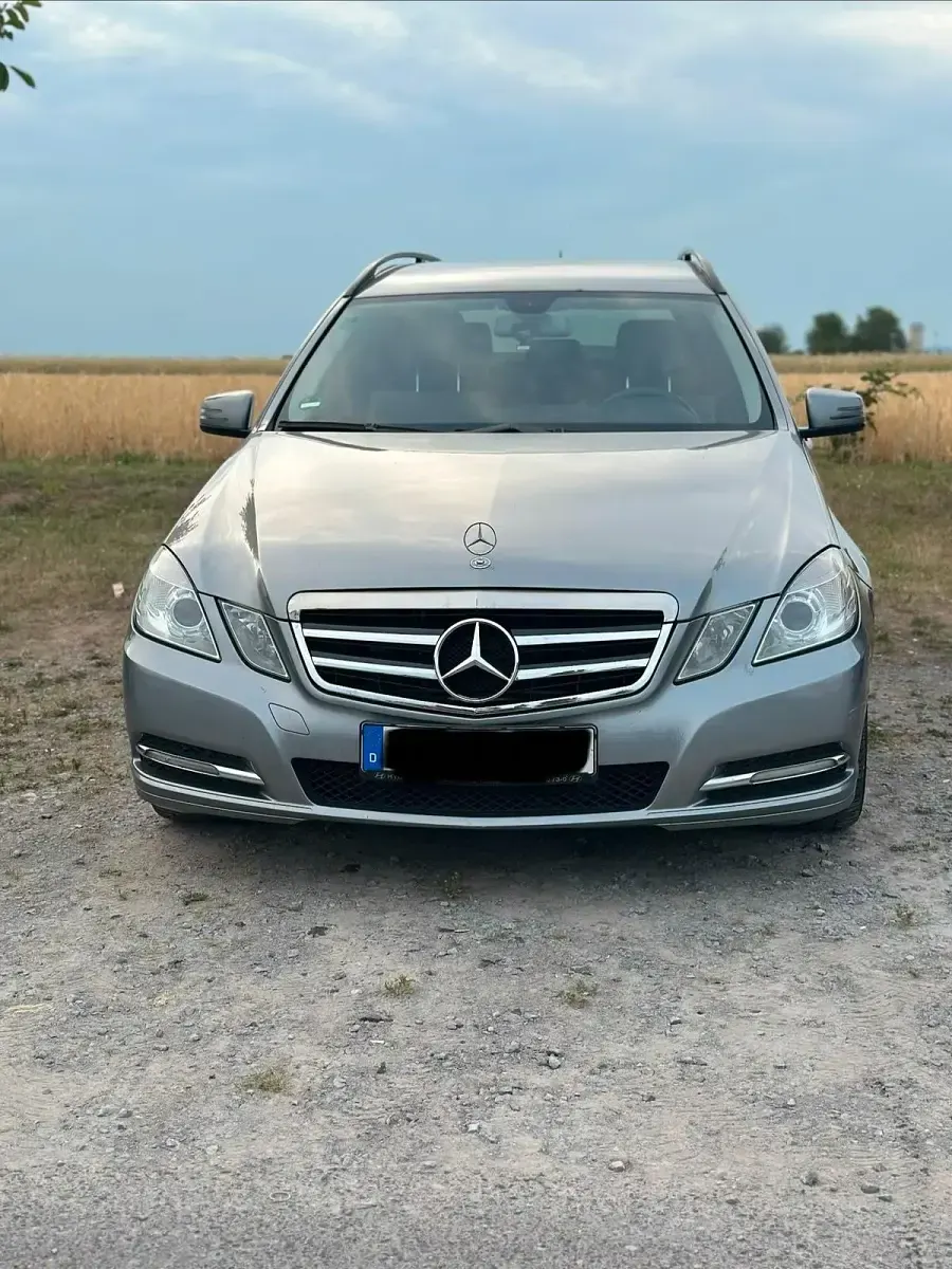 Gebraucht Mercedes E350 Avantgarde 231 PS (169 kW) 2009 Grau Kombi
