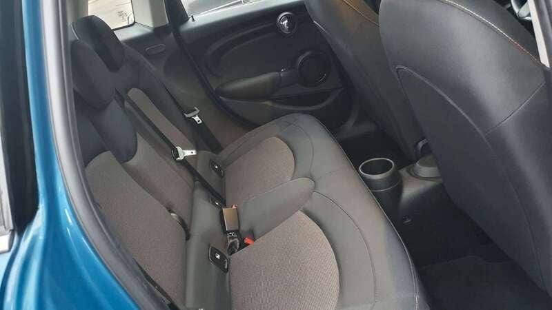 Gebraucht Mini Cooper Essential 136 PS (100 kW) 2022 Blau Kleinwagen