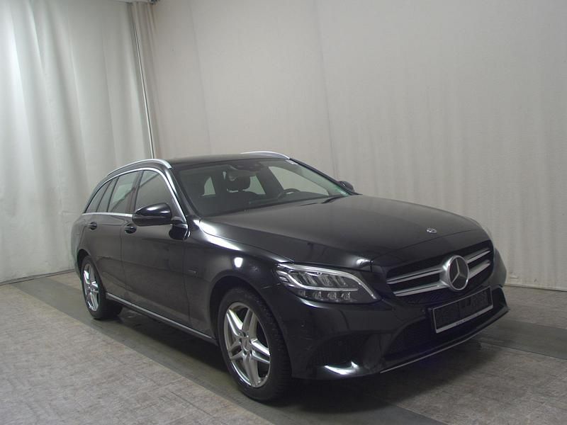 Gebraucht Mercedes C300e Avantgarde 306 PS (225 kW) 2019 Schwarz Kombi