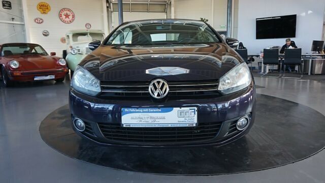 Gebraucht VW Golf Cabriolet 160 PS (117 kW) 2011 Violett metallic Cabrio