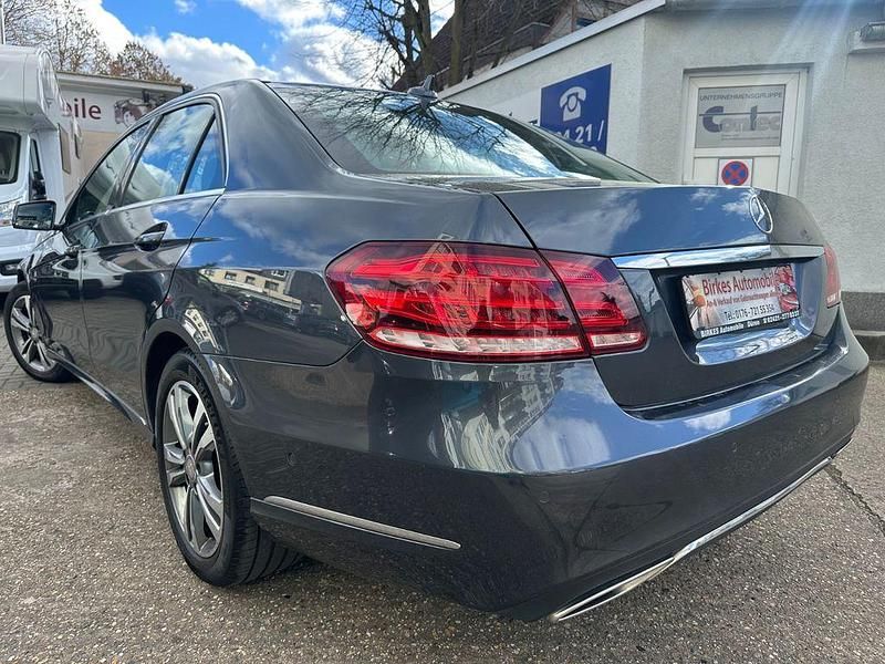 Gebraucht Mercedes E200 Edition 136 PS (100 kW) 2015 Grau Limousine