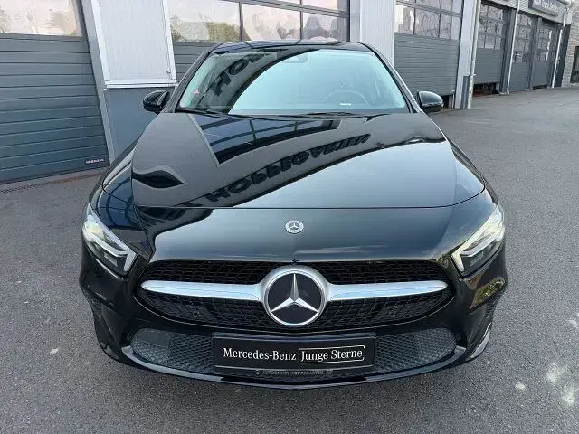 Gebraucht Mercedes A250 Progressive 218 PS (160 kW) 2021 Kosmosschwarz Limousine