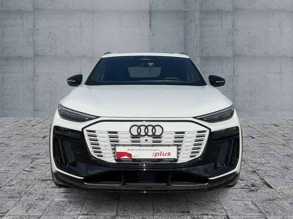 Gebraucht Audi Q6 e-tron S-Line 284 kW (387 PS) 2025 Gletscherweiß metallic SUV