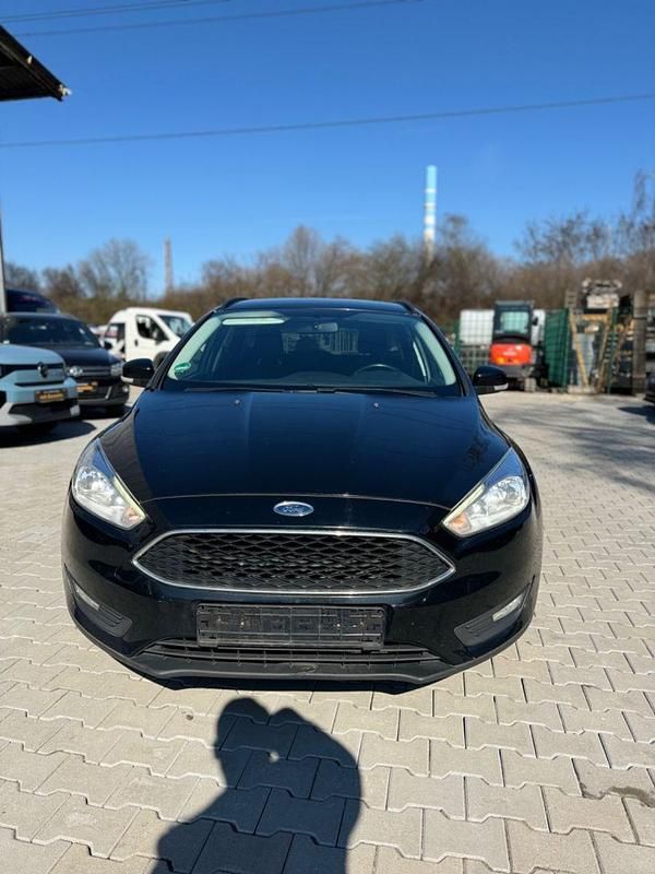 Gebraucht Ford Focus Business Edition 120 PS (88 kW) 2017 Schwarz Kombi