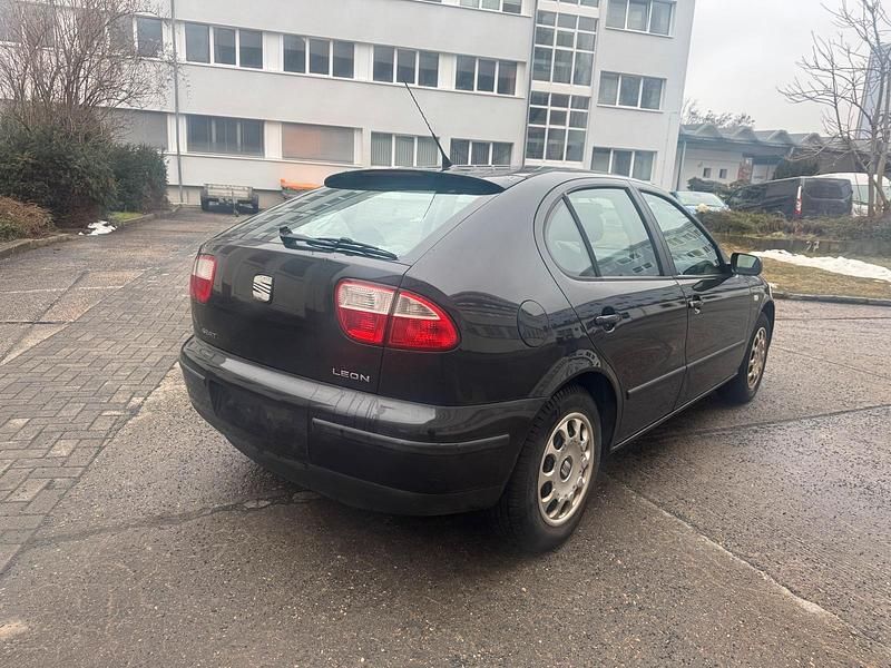 Gebraucht Seat Leon 101 PS (74 kW) 2000 Schwarz Kleinwagen