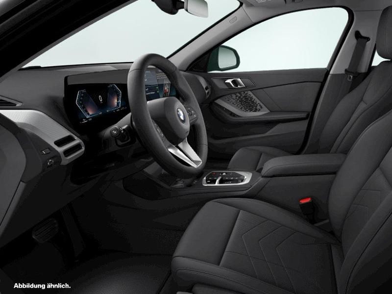 Black sapphire metallic Gebraucht 2024 BMW 120 Coupé Shadowline Coupé | 35.004 € (Fairer Preis) - Bild 1/2