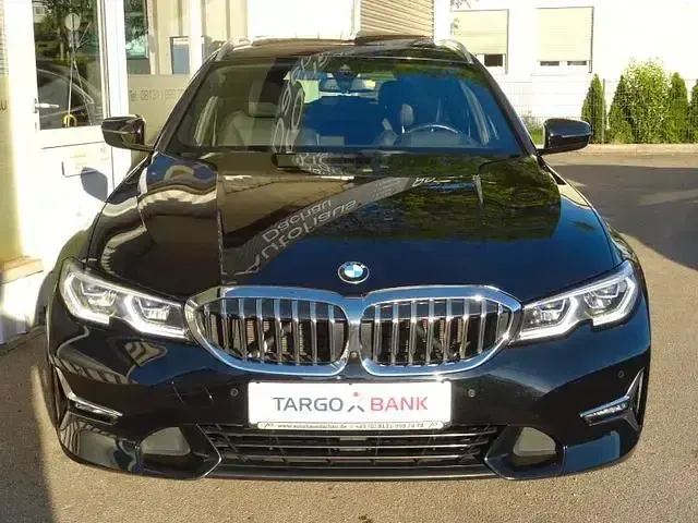 Gebraucht BMW 330e Luxury Line 292 PS (214 kW) 2021 Schwarz ii Kombi