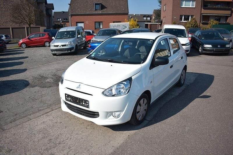 Gebraucht Mitsubishi Space Star Classic Collection 71 PS (52 kW) 2014 Weiß Van / Kleinbus