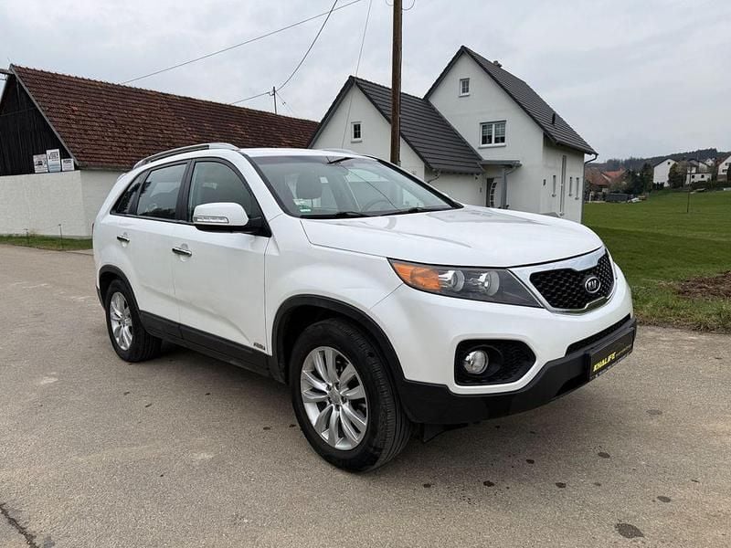 Używany Kia Sorento Attract 197 KM (144 kW) 2012 Biały SUV