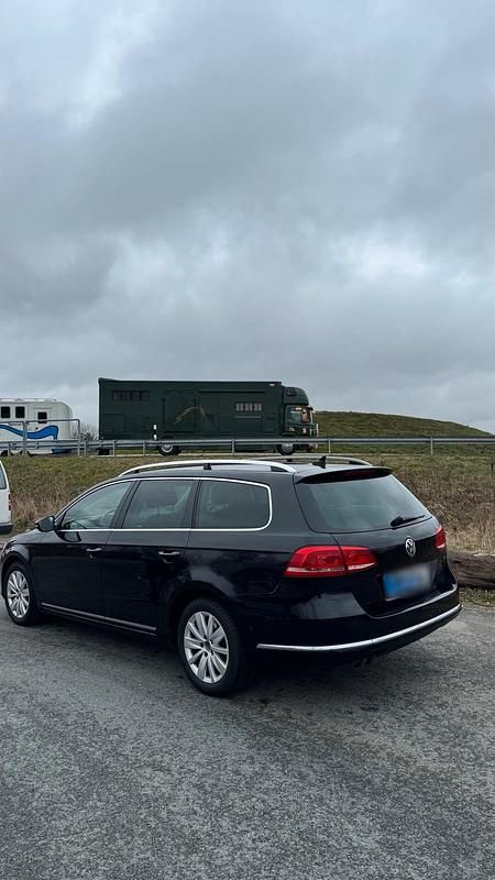 Gebraucht VW Passat 150 PS (110 kW) 2014 Schwarz Kombi