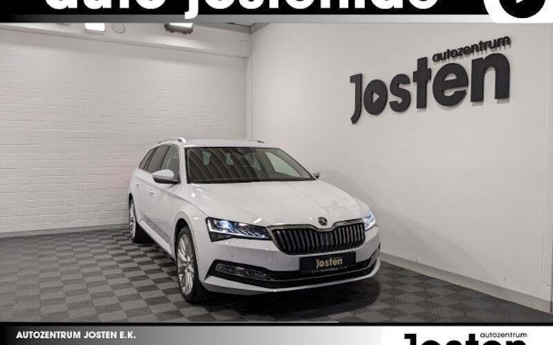 Weiss Gebraucht 2024 Skoda Superb Style Kombi | 37.790 € (Etwas zu teuer) - Bild 1/4
