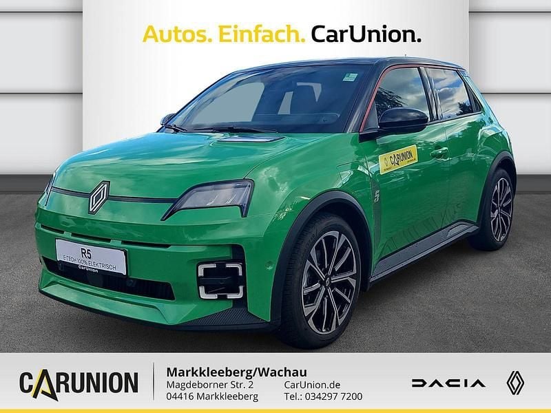 Pop green!, black pearlschwarz metallic Gebraucht 2024 Renault 5 E-Tech Komfort Limousine | 35.900 € - Bild 1/4