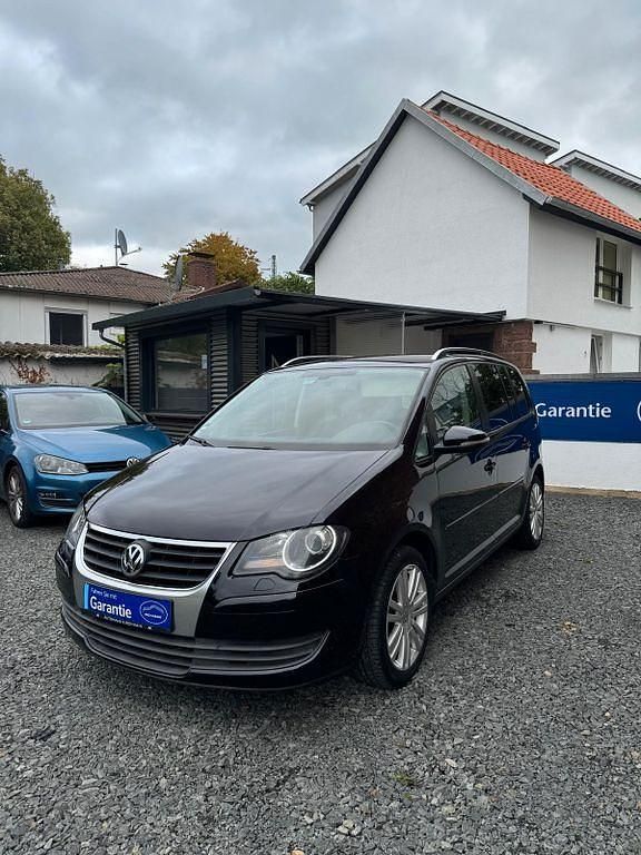 Schwarz Gebraucht 2010 VW Touran Freestyle Van / Kleinbus | 4.490 € (Guter Preis) - Bild 1/4