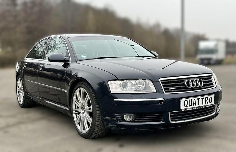 Gebraucht Audi A8 334 PS (245 kW) 2003 Blau Limousine