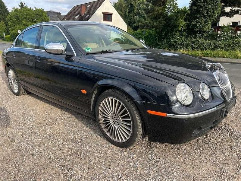 Schwarz Gebraucht 2006 Jaguar S-Type S Limousine | 1.990 € - Bild 1/4