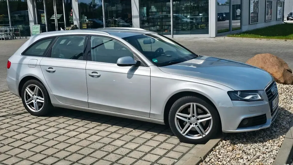 Używany Audi A4 143 KM (105 kW) 2011 Srebrny Kombi