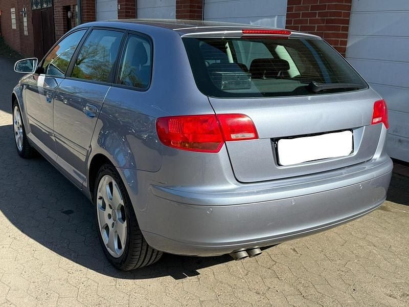 Second-hand Audi A3 105 CP (77 kW) 2006 Albastru Hatchback