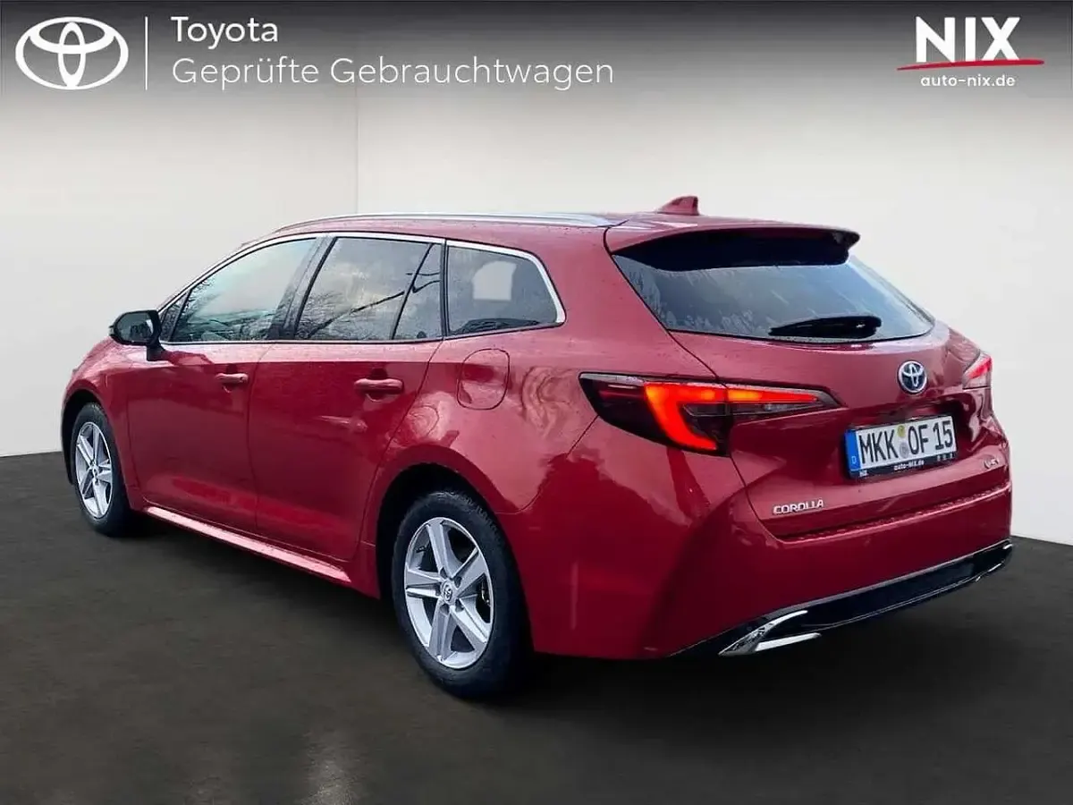 Gebraucht Toyota Corolla 122 PS (89 kW) 2026 Rot Kombi
