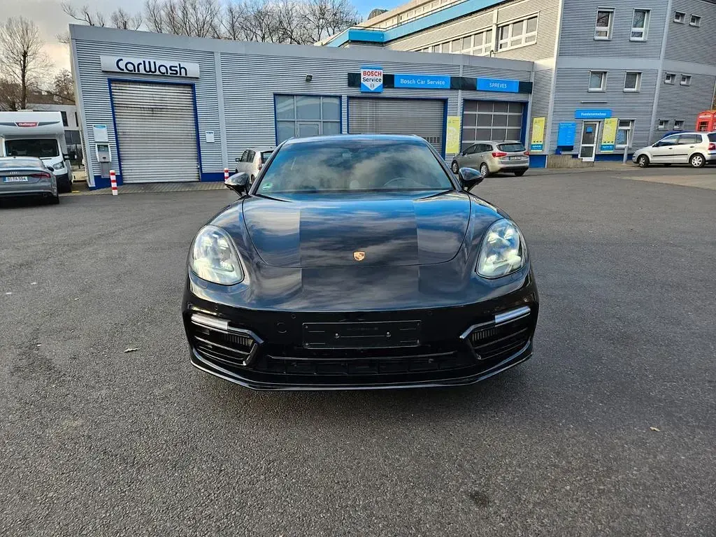 Gebraucht Porsche Panamera Turbo 549 PS (403 kW) 2017 Schwarz Kleinwagen