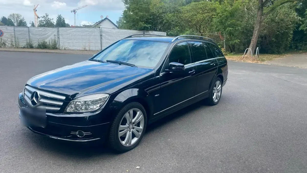 Gebraucht Mercedes C220 170 PS (125 kW) 2010 Schwarz Kombi