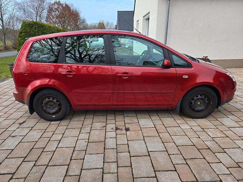 Gebraucht Ford Focus Fun X 125 PS (91 kW) 2006 Rot Limousine