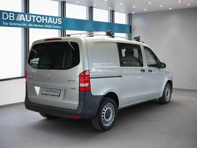 Gebraucht Mercedes Vito 136 PS (100 kW) 2021 Silber Van