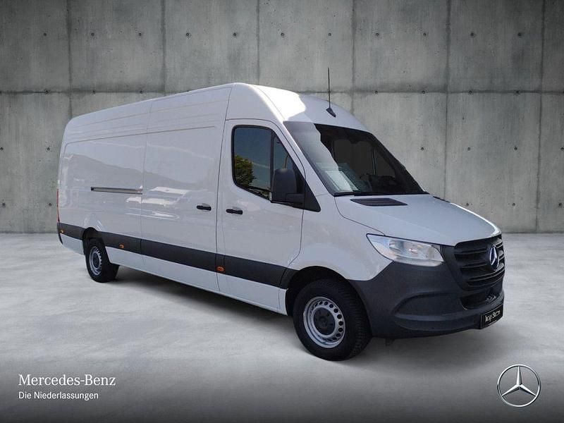 Używany Mercedes Sprinter 170 KM (125 kW) 2025 Biały Van