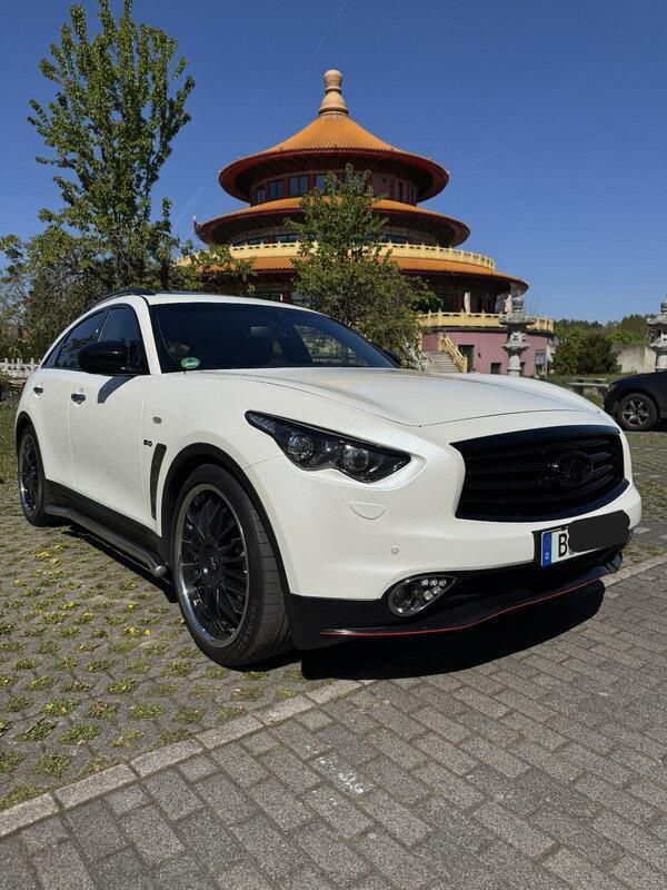 Weiß Gebraucht 2017 Infiniti QX70 SUV | 29.990 € (Teuer) - Bild 1/4