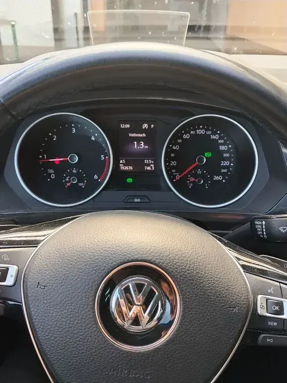 Second-hand VW Tiguan Highline 239 CP (175 kW) 2019 Albastru SUV
