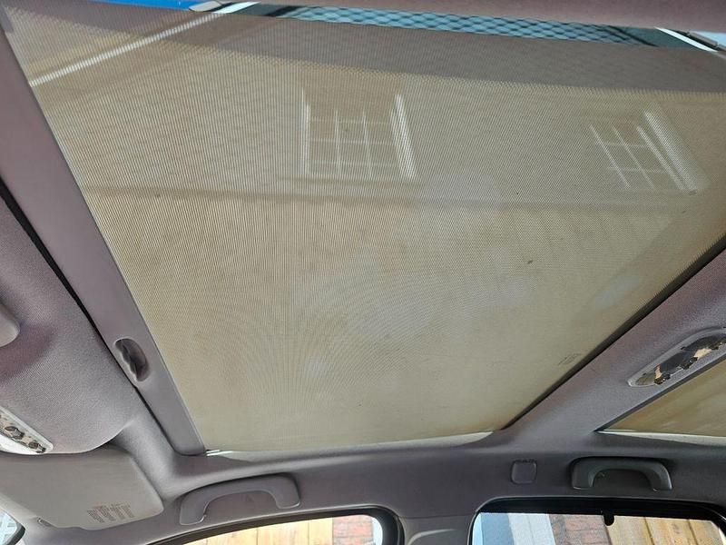 Schwarz Gebraucht 2006 Renault Mégane II Authentique Limousine | 1.400 € (Fairer Preis) - Bild 1/4