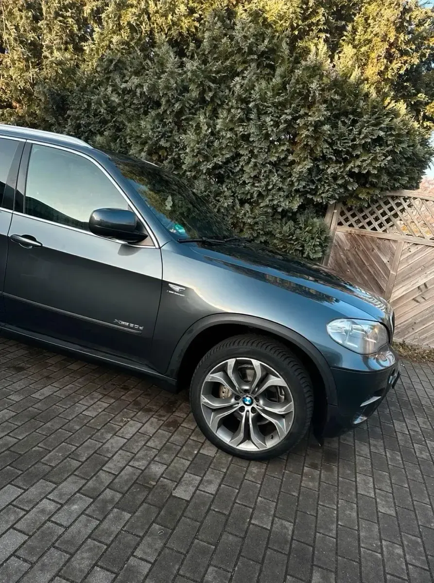 Gebraucht BMW X5 245 PS (180 kW) 2011 Grau SUV