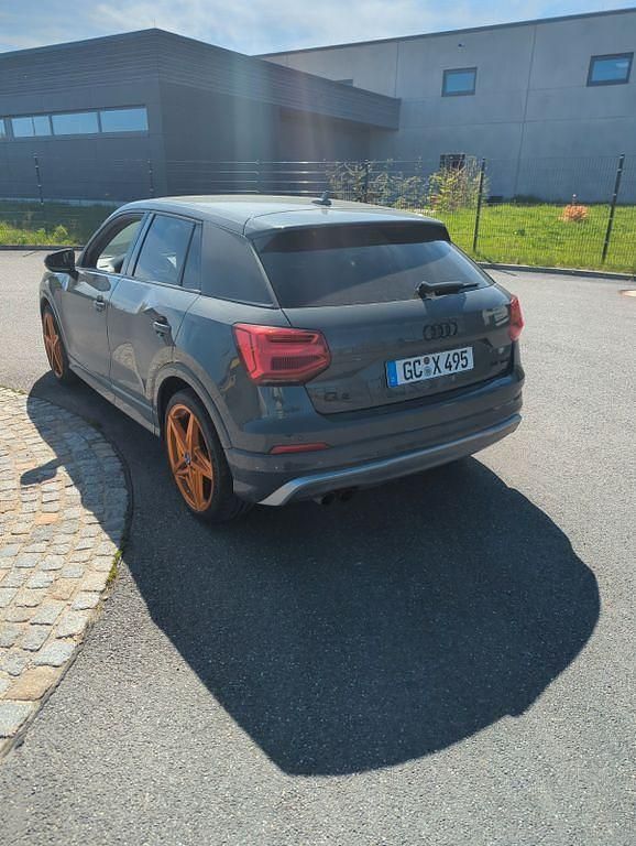 Second-hand Audi Q2 S-line plus 150 CP (110 kW) 2017 Gri SUV