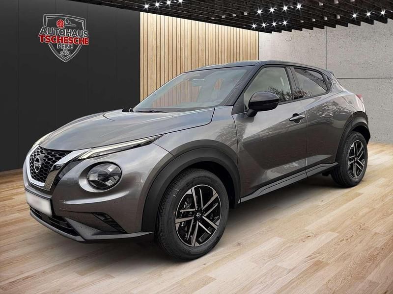 Dark grey/black Neu 2025 Nissan Juke N-Connecta SUV | 28.655 € (Teuer) - Bild 1/4