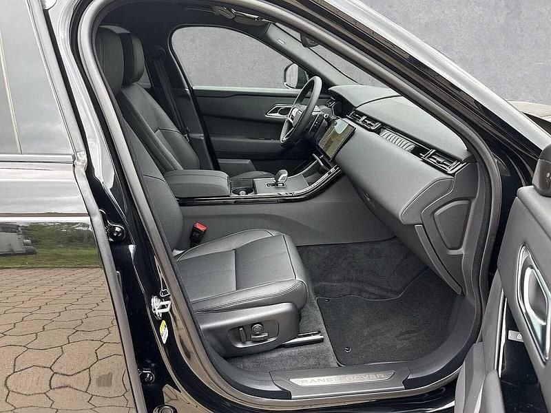 Gebraucht Land Rover Range Rover Velar S 206 PS (151 kW) 2025 Santorini black SUV