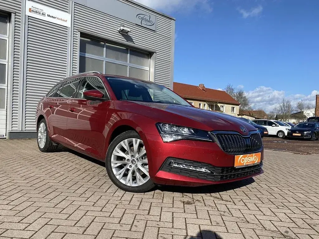 Gebraucht Skoda Superb Style 200 PS (147 kW) 2021 Rot Limousine