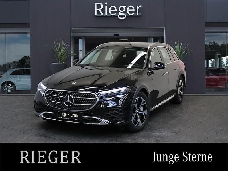 Black metallic Gebraucht 2024 Mercedes E450 Avantgarde Kombi | 62.899 € (Guter Preis) - Bild 1/4