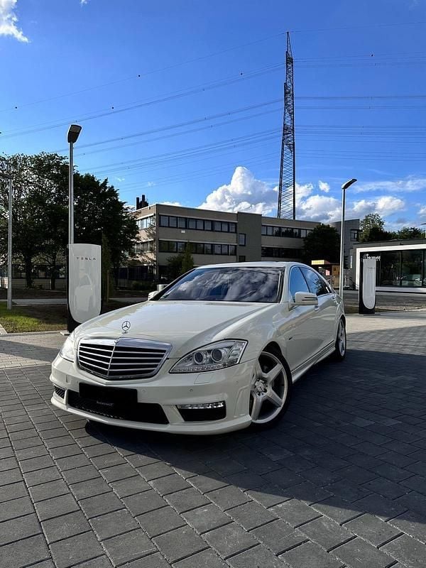 Weiß Gebraucht 2011 Mercedes S500 Limousine | 22.000 € (Fairer Preis) - Bild 1/4