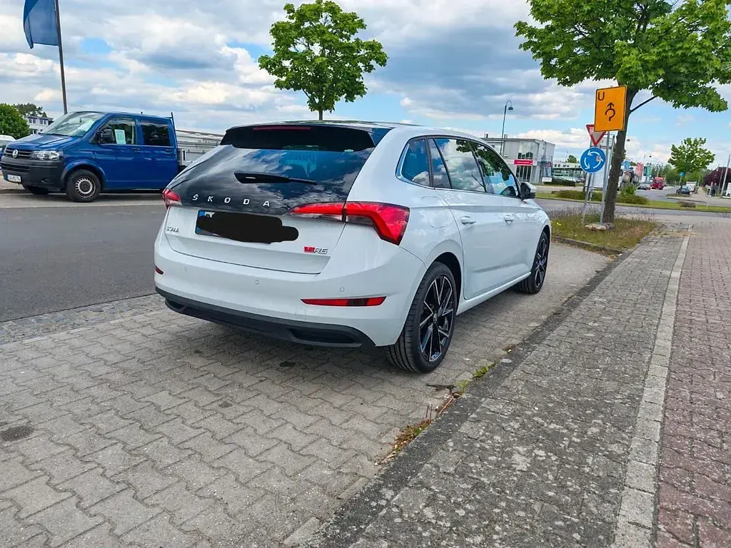 Gebraucht Skoda Scala Selection 150 PS (110 kW) 2024 Weiß Kleinwagen