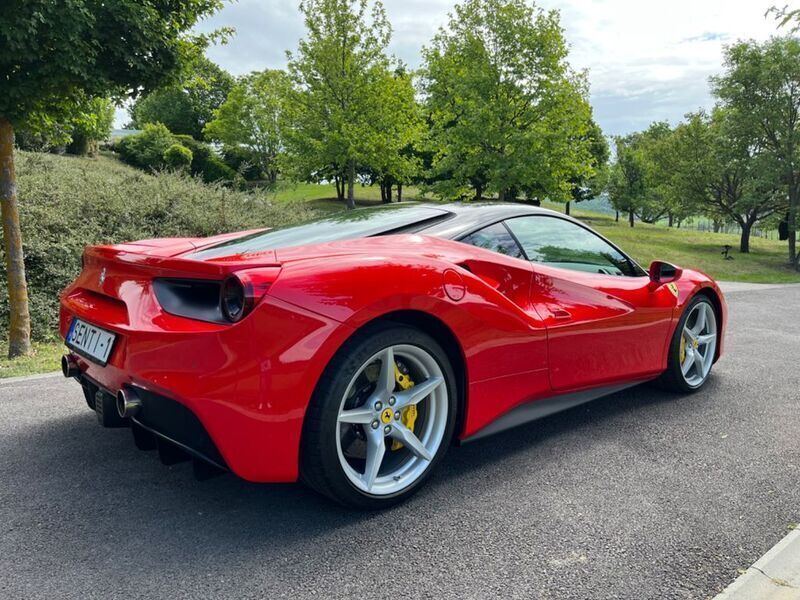 Gebraucht Ferrari 488 669 PS (492 kW) 2015 Rot