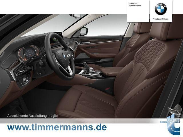 Gebraucht BMW 520 190 PS (139 kW) 2022 Schwarz Kombi