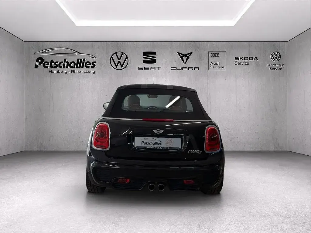 Gebraucht Mini Cooper S Cabriolet 192 PS (141 kW) 2016 Schwarz Cabrio