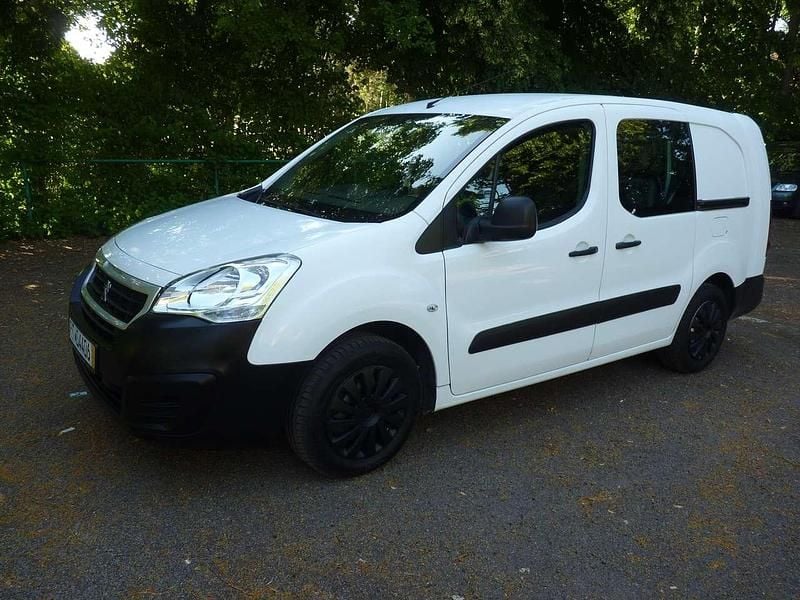 Weiß Gebraucht 2018 Peugeot Partner Premium Van | 11.900 € (Fairer Preis) - Bild 1/4