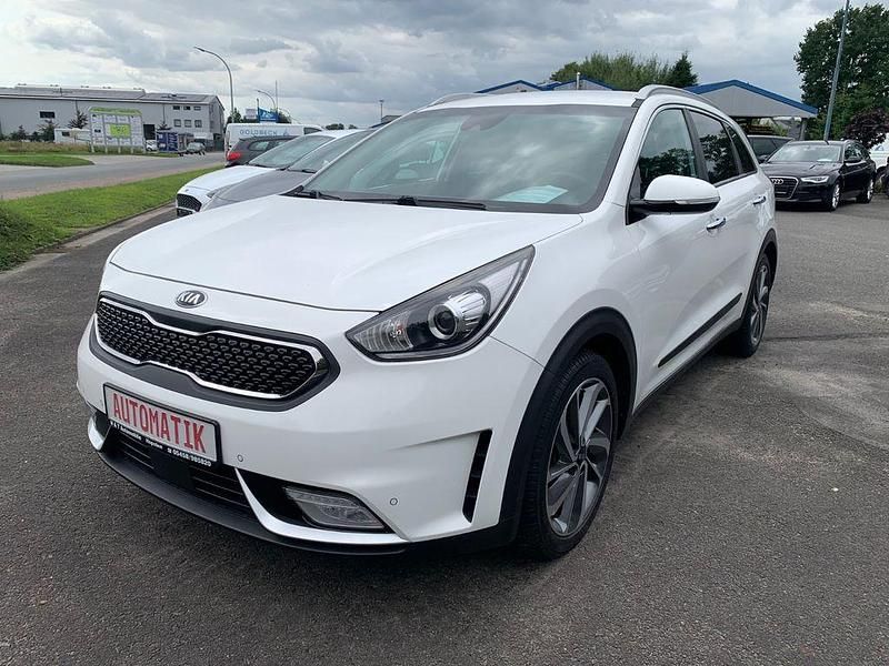 Weiß Gebraucht 2018 Kia Niro Edition 7 SUV | 15.900 € (Fairer Preis) - Bild 1/4