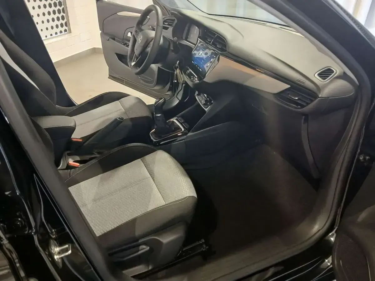 Gebraucht Opel Corsa 75 PS (55 kW) 2024 Schwarz Kleinwagen