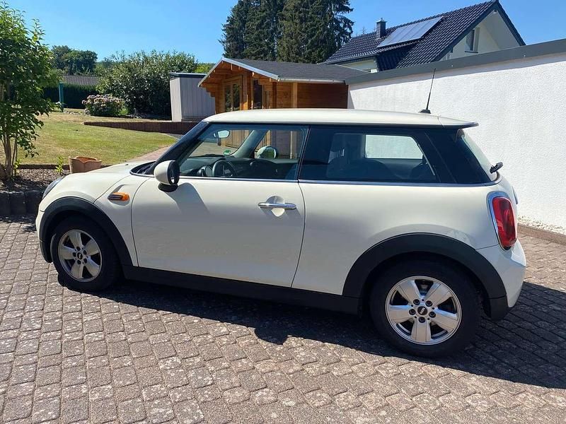Gebraucht Mini Cooper 136 PS (100 kW) 2014 Weiß Kleinwagen