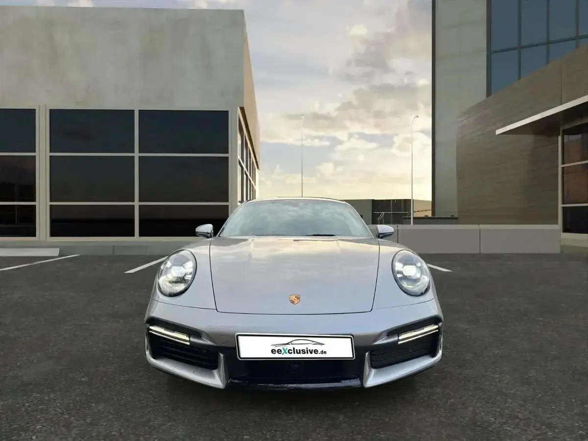 Gebraucht Porsche 992 581 PS (427 kW) 2020 Gtsilber metallic Coupé